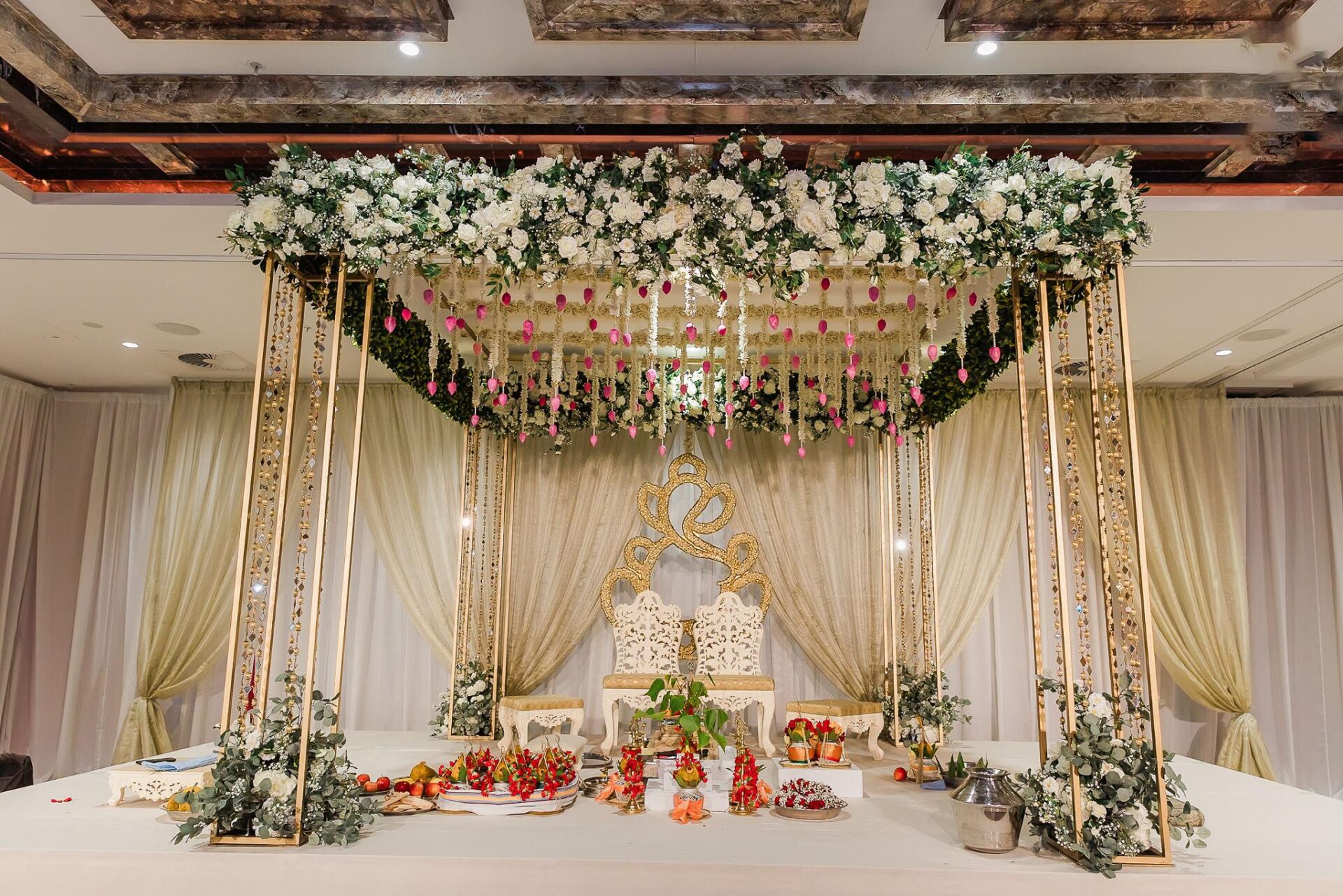 Latest Wedding Décor Themes That Balance Elegance, Culture & Style