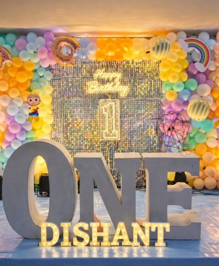 Balloon, Floral & LED Décor Ideas That Instantly Upgrade Any Birthday Party