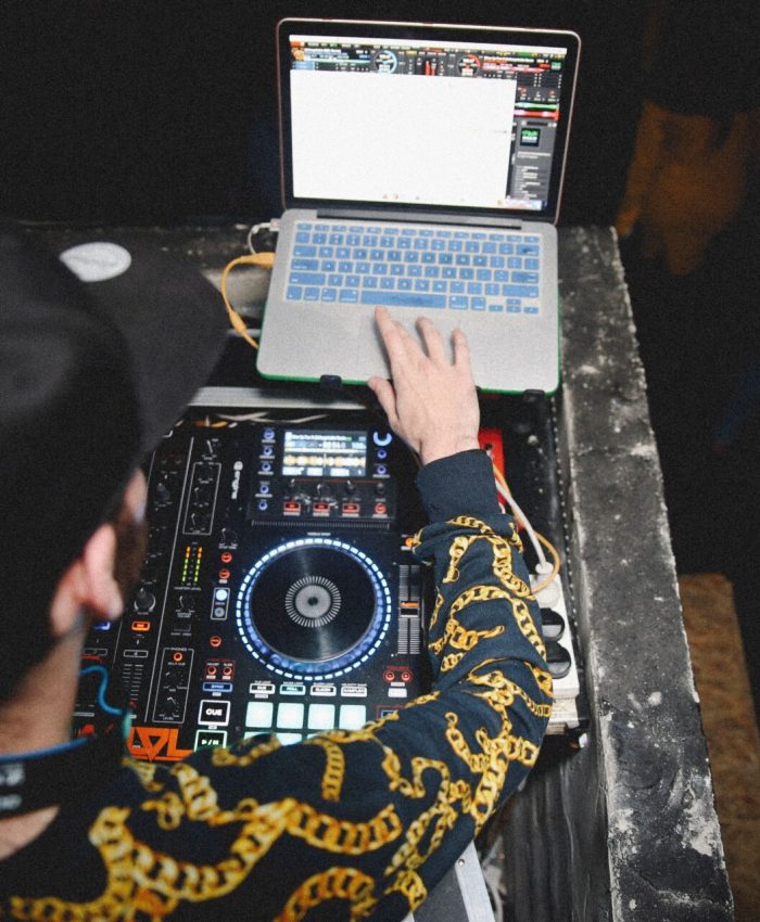 How to Choose the Best Wedding DJ in India